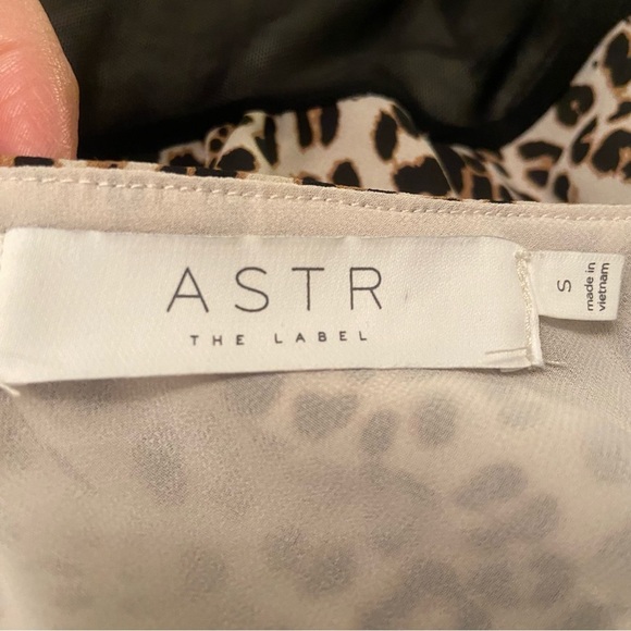 ASTR the  label women’s animal print cowl neck thong bodysuit in‎ size small - Picture 12 of 14